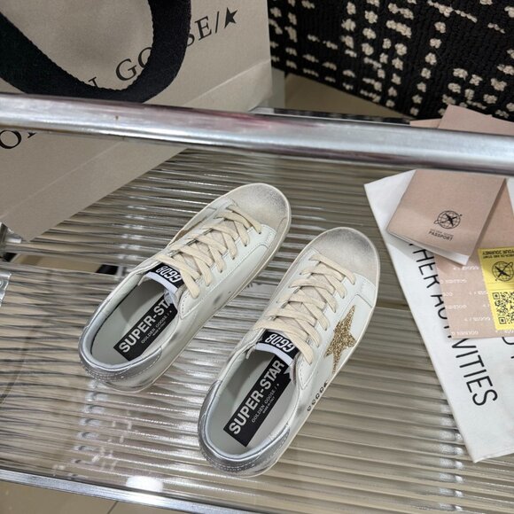 Golden Goose - Picture 8 of 9